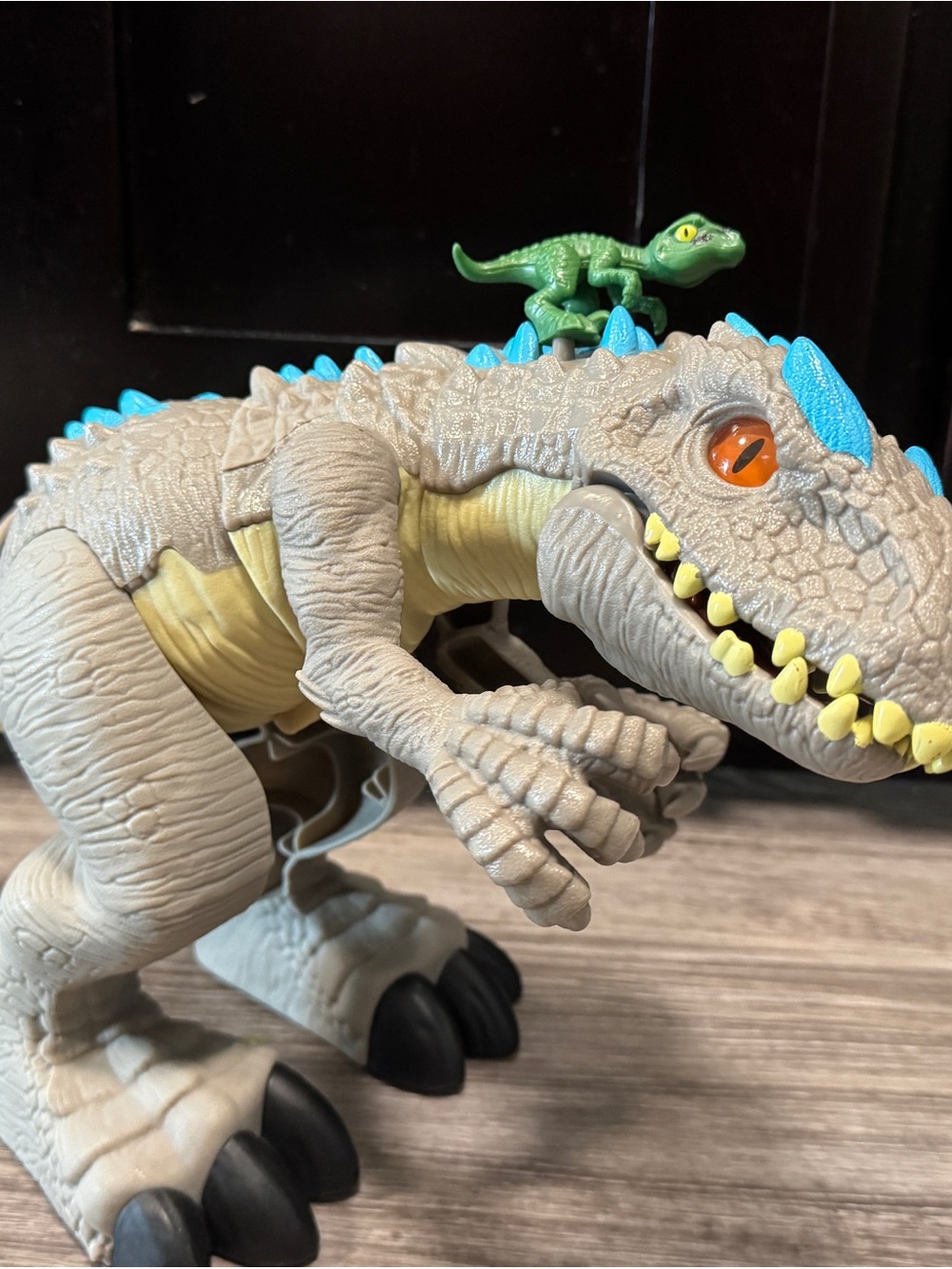 Jurassic World Thrashing Indominus Rex Dinosaur Action Figure Imaginext